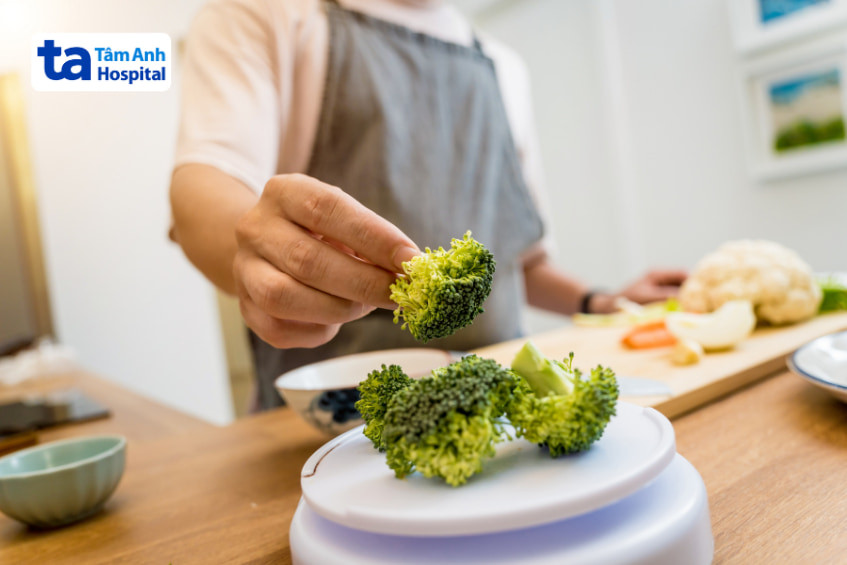 Bông cải xanh cung cấp nhiều vitamin và khoáng chất giúp duy trì làn da khỏe mạnh, mịn màng và chống lại sự lão hóa