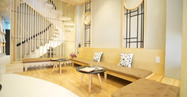 Bàn massage được chuẩn bị sẵn sàng cho buổi trị liệu tại La Sen Spa TP.HCM