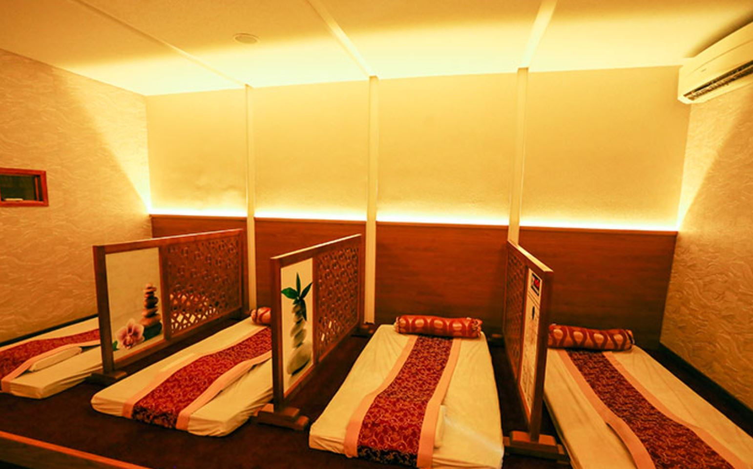 Trải nghiệm massage đá nóng kiểu Tây Tạng tại Khỏe Spa 128 Đào Duy Anh
