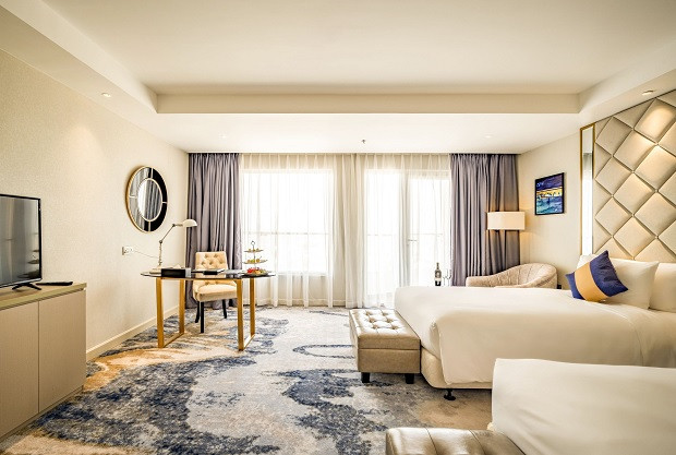 Phòng ngủ tươi sáng tại La Vela Saigon