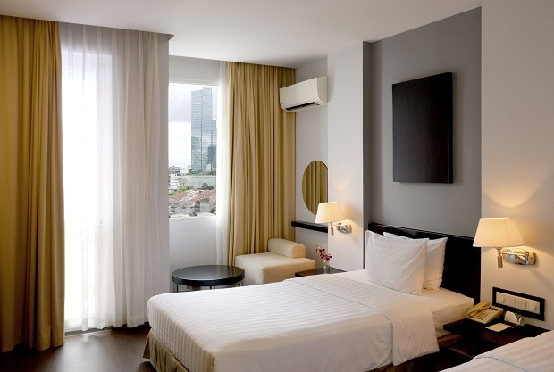 Palace Hotel Saigon cách Nhà hát Lớn Sài Gòn chỉ 3 phút đi bộ