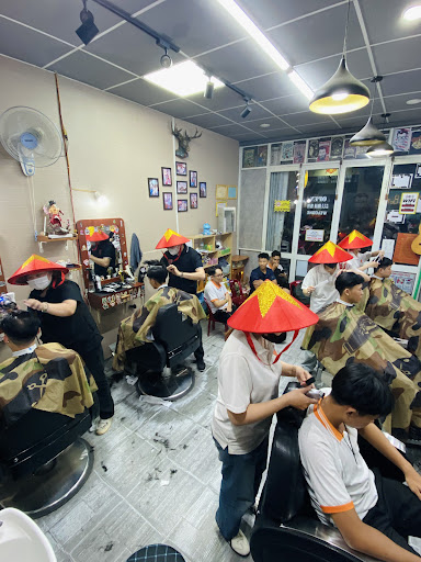 1990s Barber shop - tiệm hớt tóc an giang