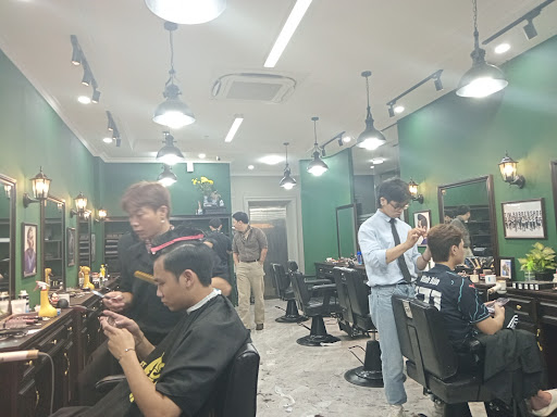 TIM BARBERSHOP - TIỆM CẮT TÓC NAM - DICH VỌNG HẬU, CẦU GIẤY - tiệm hớt tóc Cầu Giấy