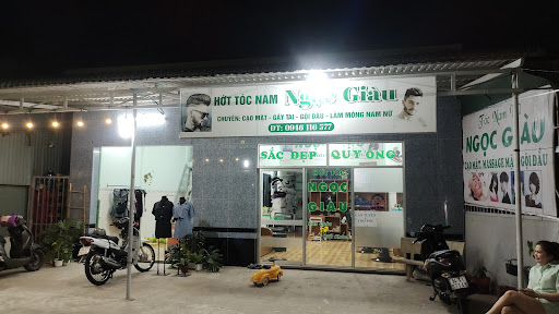 Hớt Tóc Nam - Nữ Ái Trinh - tiệm hớt tóc Bạc Liêu