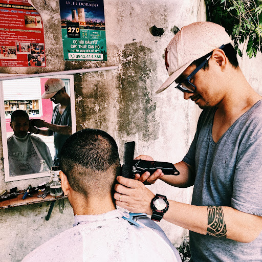 Cắt Tóc Ngọc Anh - Hair by Tommy 8x - tiệm hớt tóc Tây Hồ