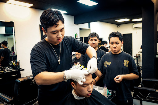 Level 1 Men's Hair Studio - Vạn Bảo - tiệm hớt tóc Ba Đình