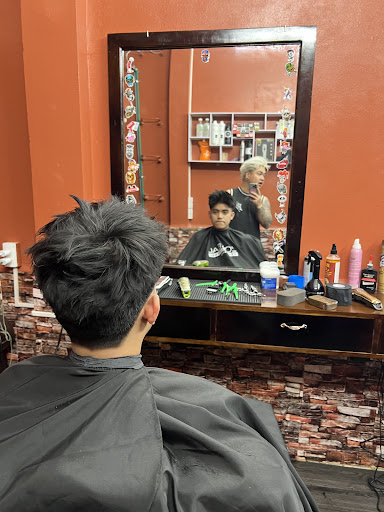 the FAKE BARBER shop - tiệm hớt tóc Tuyên Quang