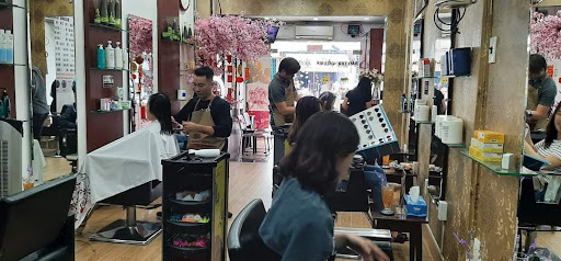 Tiệm Cắt Tóc / Salon MAY LUU - tóc đẹp để thành công ! - tiệm hớt tóc Quận 11