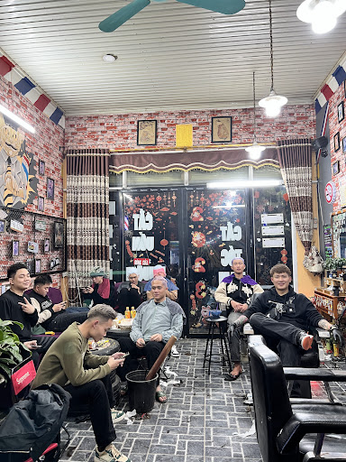 Tiệm Cắt Tóc Nam Barbershop Nhuận Tít - tiệm hớt tóc hà giang