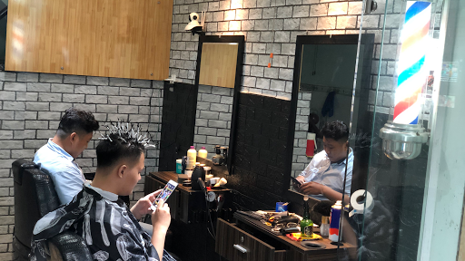Tóc nam Tân thời - tiệm hớt tóc Quận 6