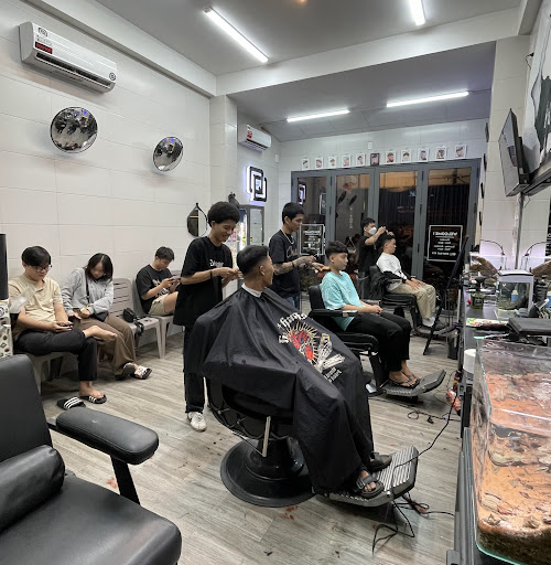 Quân Dài BarberShop - tiệm hớt tóc Hóc Môn