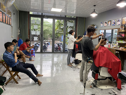 Tiệm tóc nam Phúc Barber - tiệm hớt tóc an giang