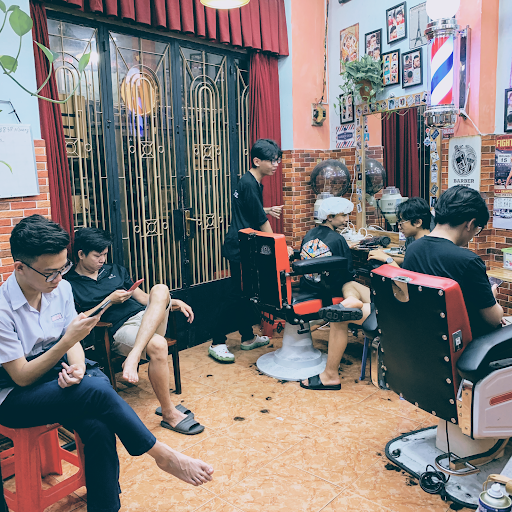 Newstar Barber Shop - tiệm hớt tóc Bình Thạnh