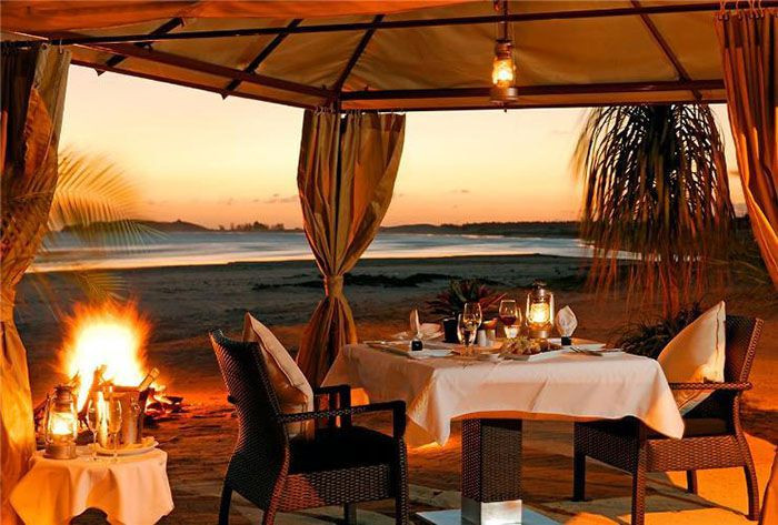 Bữa tối bên bờ biển ở Princess D’Annam