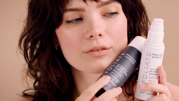 Các sản phẩm tẩy tế bào chết Skin Perfecting 2% BHA Liquid Exfoliant và 8% AHA Gel Exfoliant
