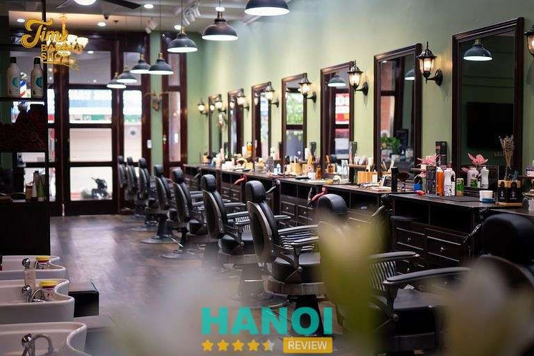 Không gian hiện đại và đội ngũ thợ chuyên nghiệp tại TIM BARBERSHOP - TIỆM CẮT TÓC NAM - TRUNG LIỆT, Đống Đa, Hà Nội