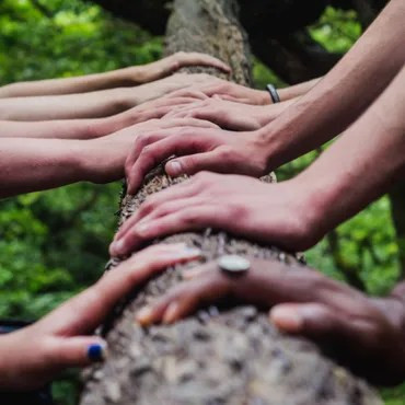 Sự tư vấn tận tình, chuyên nghiệp của đội ngũ Legacy Barbershop