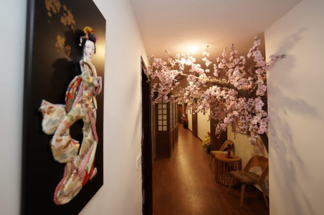 Đội ngũ chuyên viên tận tâm tại Bloom Spa phục vụ khách hàng