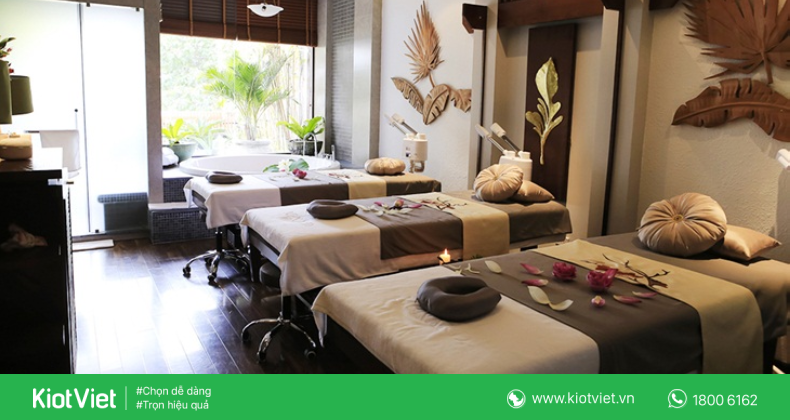 Không gian phòng trị liệu được thiết kế tinh tế và thư giãn, tạo trải nghiệm độc đáo cho khách hàng trong quá trình setup spa.