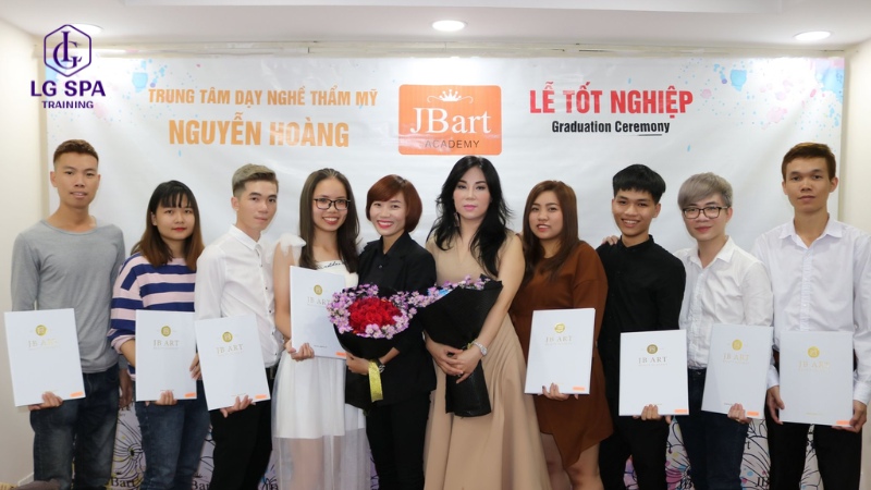 Đào tạo thực hành spa theo tiêu chuẩn Nhật Bản tại Trung tâm JBart, nơi cung cấp khóa học đào tạo spa chuyên nghiệp TPHCM