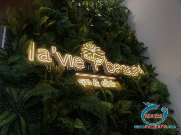 Bảng hiệu chữ nổi bằng inox gắn led tạo hiệu ứng chiếu sáng đẹp mắt