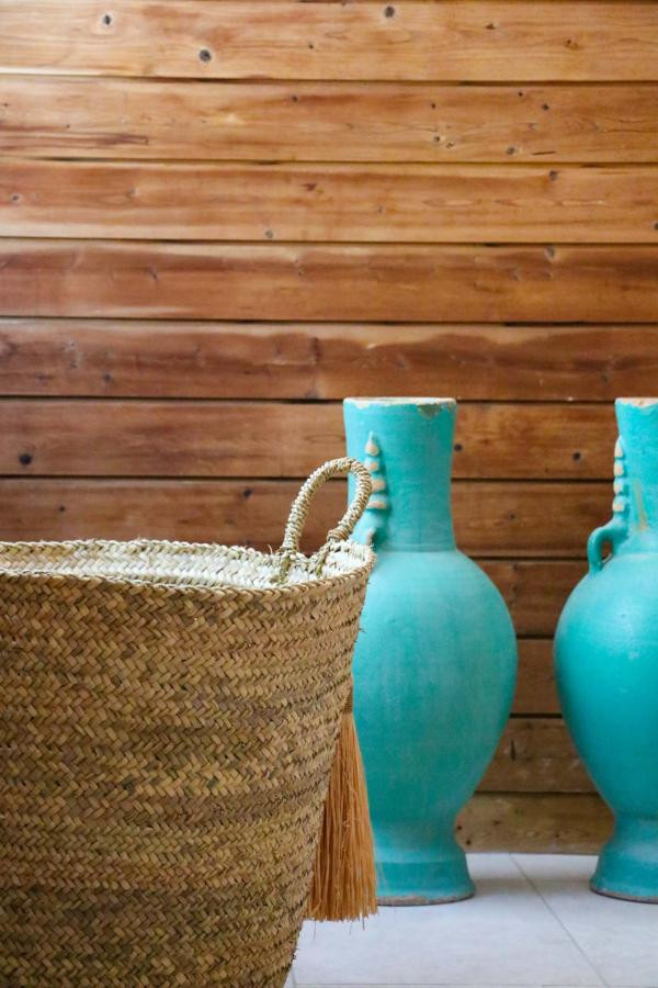 Bể bơi cảm giác và tiện ích tại Spa Les Baux-de-Provence trong khuôn viên Baumanière