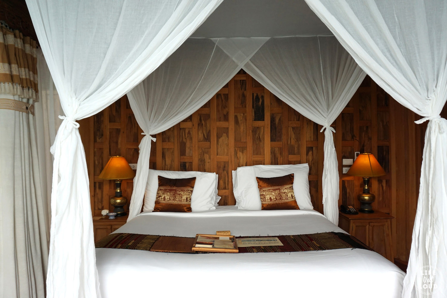 Bình minh trên biển nhìn từ ban công phòng ngủ tại Santhiya Koh Yao Yai Resort