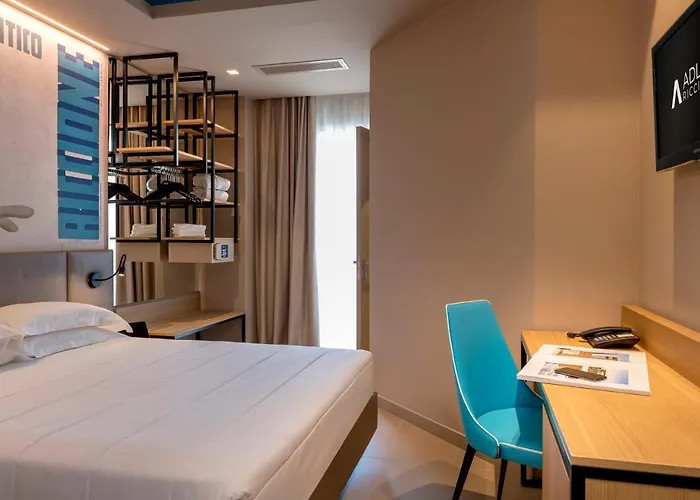 Bờ biển Riccione sôi động, nơi có các khách sạn spa với liệu pháp nước biển