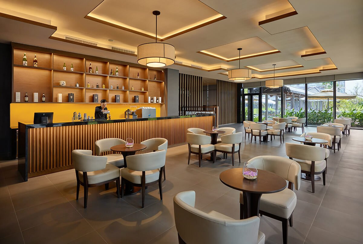 Coffee Shop Ikkyu, một góc thư giãn lý tưởng tại Mỹ An Onsen Spa Resort, với thức uống đa dạng.