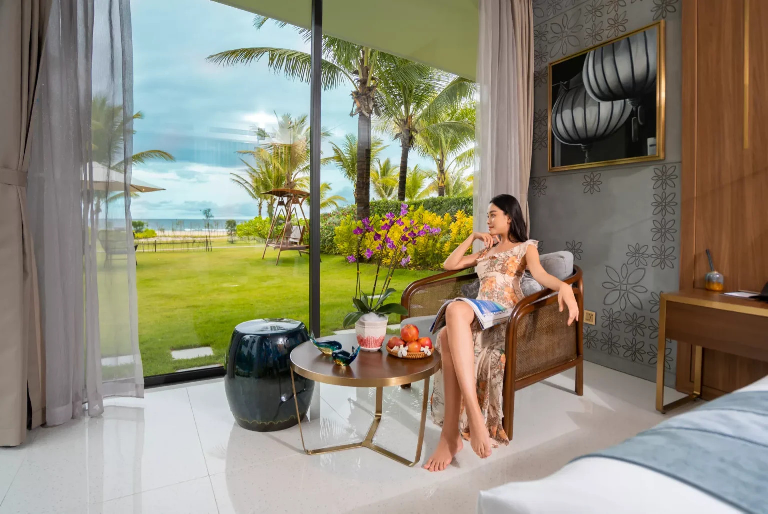 Dịch vụ check-in tại villa riêng của Hoi An Royal Beachfront Villas, đảm bảo sự riêng tư cho khách hàng tìm kiếm spa chất lượng ở Hội An