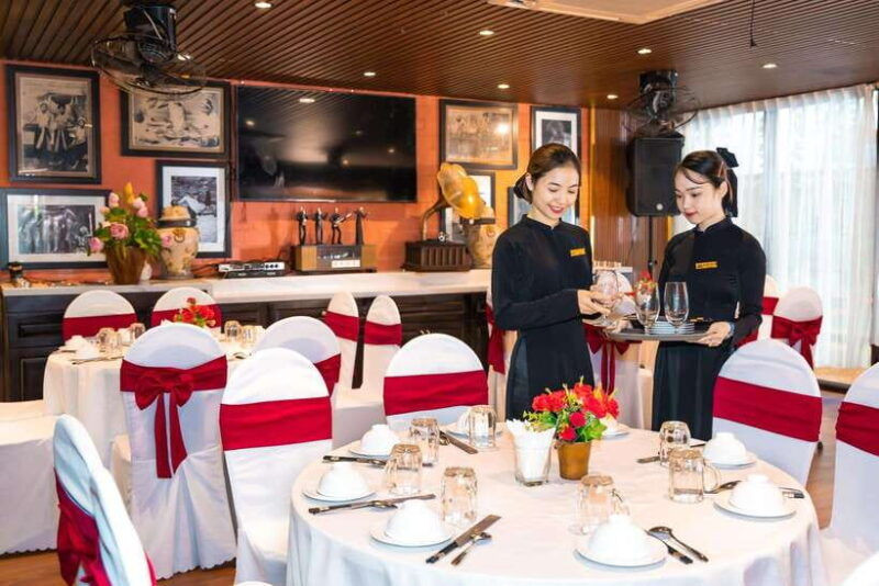 Đồ uống chào mừng tươi mát dành cho khách hàng tại Cham Spa &amp; Massage Đà Nẵng, khởi đầu thư giãn hoàn hảo