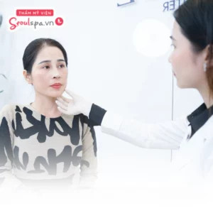 Đội ngũ bác sĩ có trình độ chuyên môn và tay nghề giỏi được cho là yếu tố quan trọng ảnh hưởng chăm sóc da ở spa giá bao nhiêu