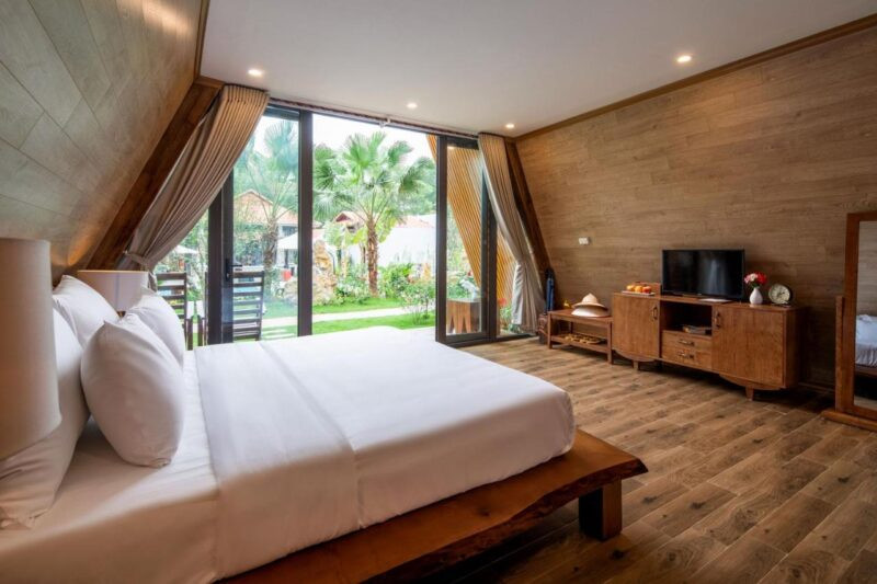 Góc thư giãn trong một căn phòng tại Bái Đính Garden Resort &amp; Spa