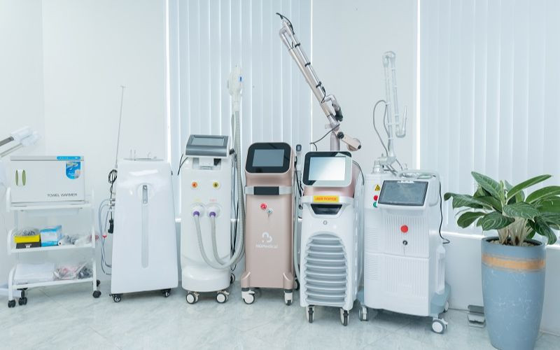 Hệ thống máy móc công nghệ tiên tiến phục vụ đào tạo học viên spa