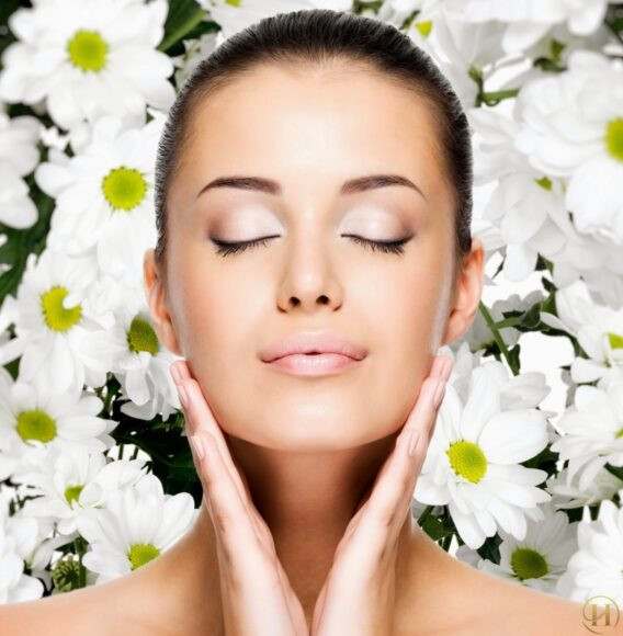 Hình ảnh cô gái spa đẹp trong không gian tĩnh lặng, toát lên vẻ an nhiên