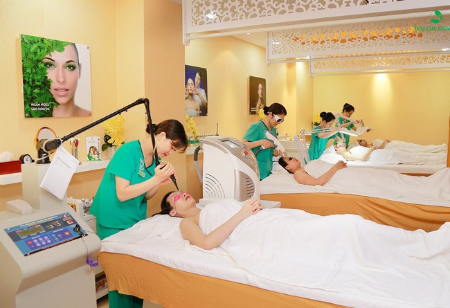 Không gian sang trọng tại Muse Clinic, spa nặn mụn cao cấp