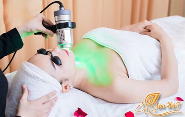 Không gian thư giãn tại Nature Republic Spa, nơi cung cấp dịch vụ chăm sóc da mụn