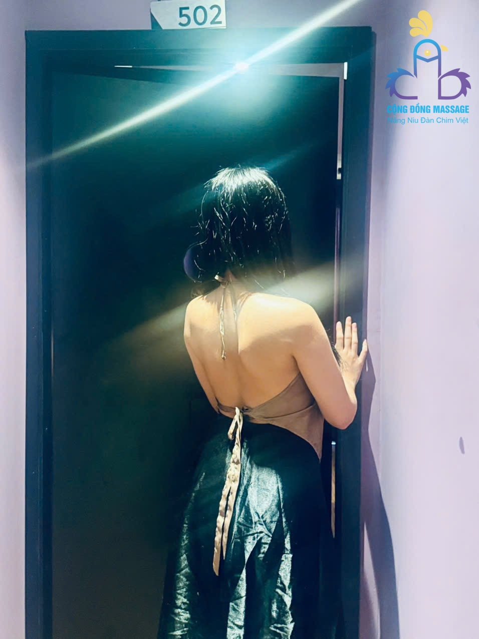 Không gian trị liệu thư giãn tại spa cho nam Hà Nội với ánh sáng ấm cúng