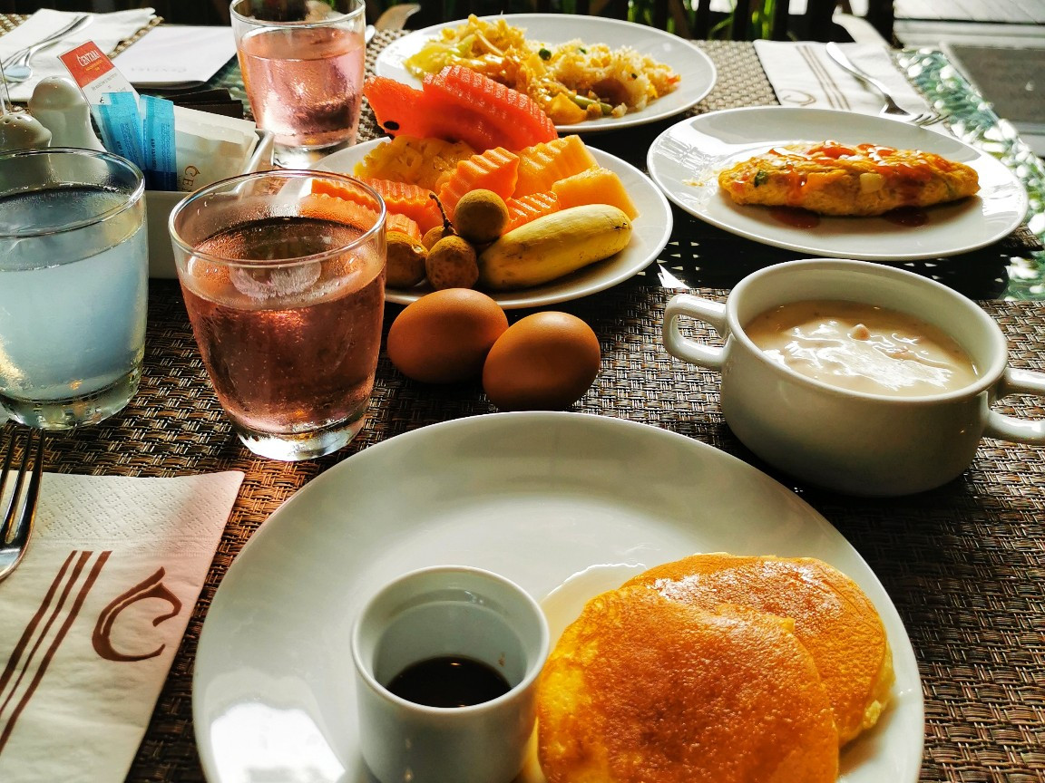 Khu vực gym hiện đại với đầy đủ thiết bị tập luyện