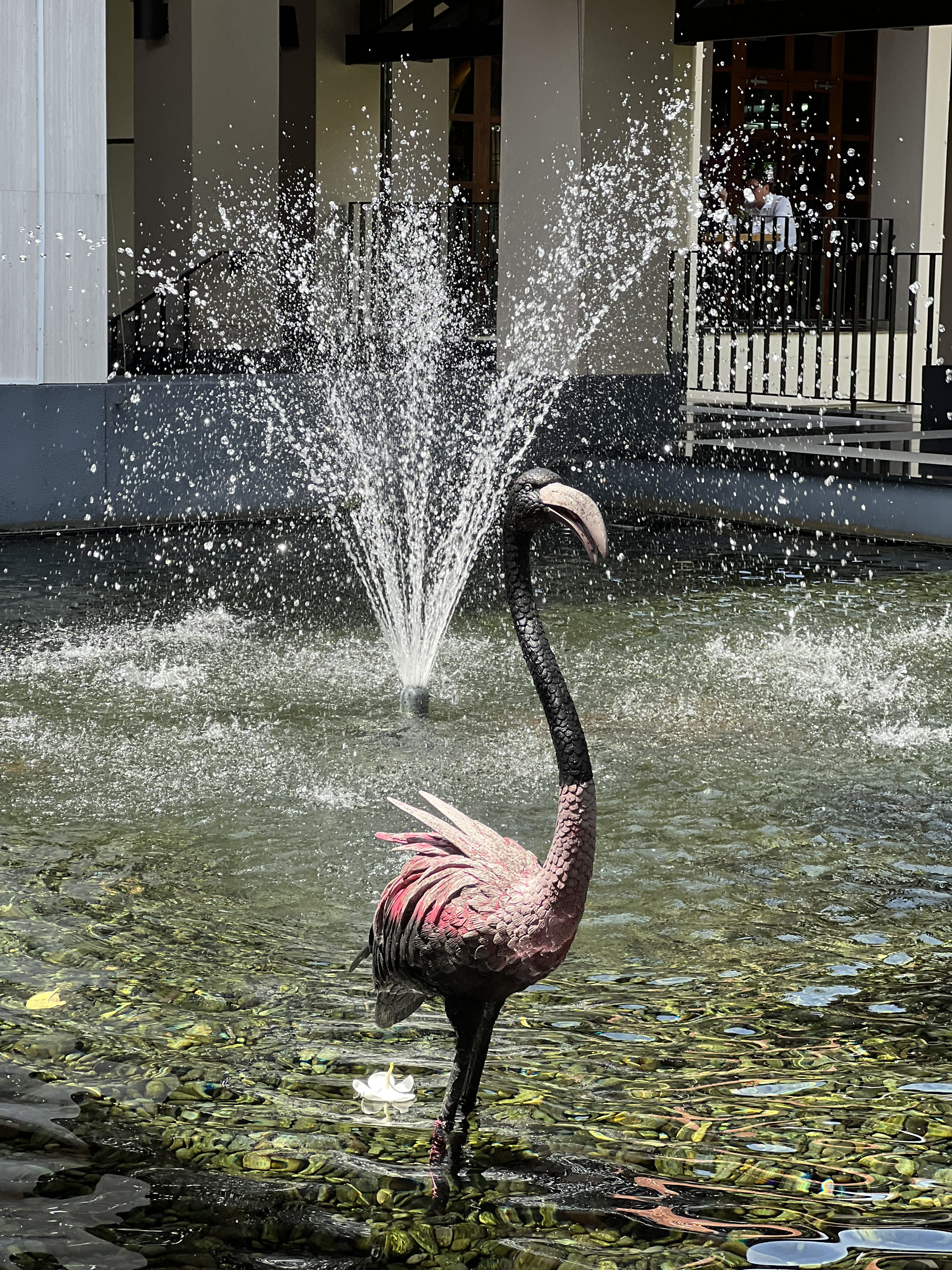 Khu vườn xanh mát tại Sofitel Singapore Sentosa Resort and Spa