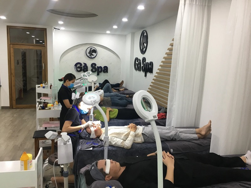 Khung cảnh ấm cúng bên trong Gà Spa Biên Hòa