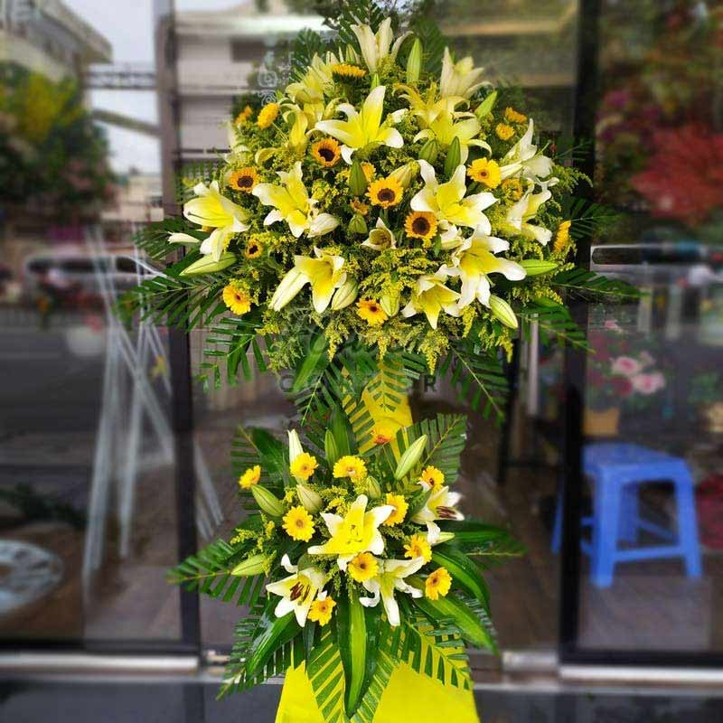 Lẵng hoa rực rỡ chúc mừng khai trương spa