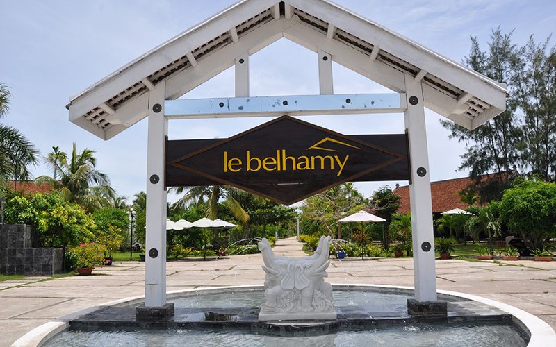 Toàn cảnh Le Belhamy Hoi An Resort and Spa nhìn từ trên cao, kiến trúc độc đáo