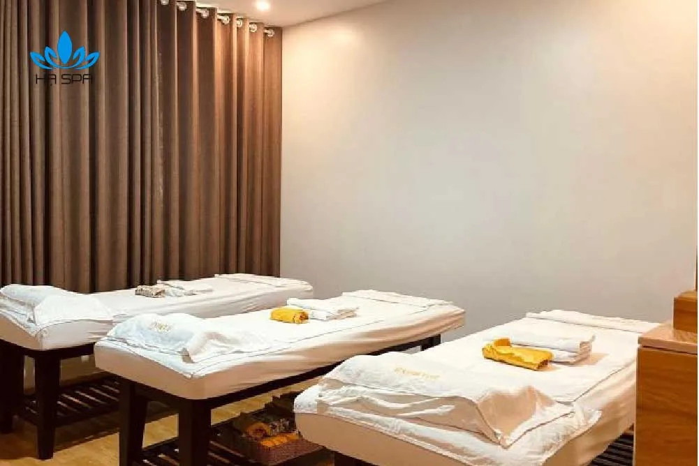 Lux Beauty Center - spa trị thâm mụn TPHCM với công nghệ cao