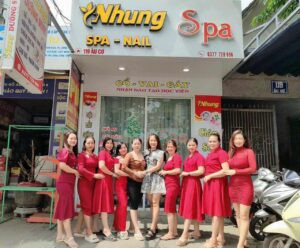 Mặt tiền Nhung Spa, địa chỉ đào tạo học viên spa Đà Nẵng hàng đầu, với logo và bảng hiệu rõ ràng