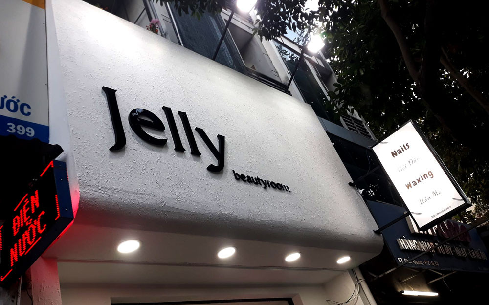 Mẫu biển quảng cáo spa đơn giản ấn tượng