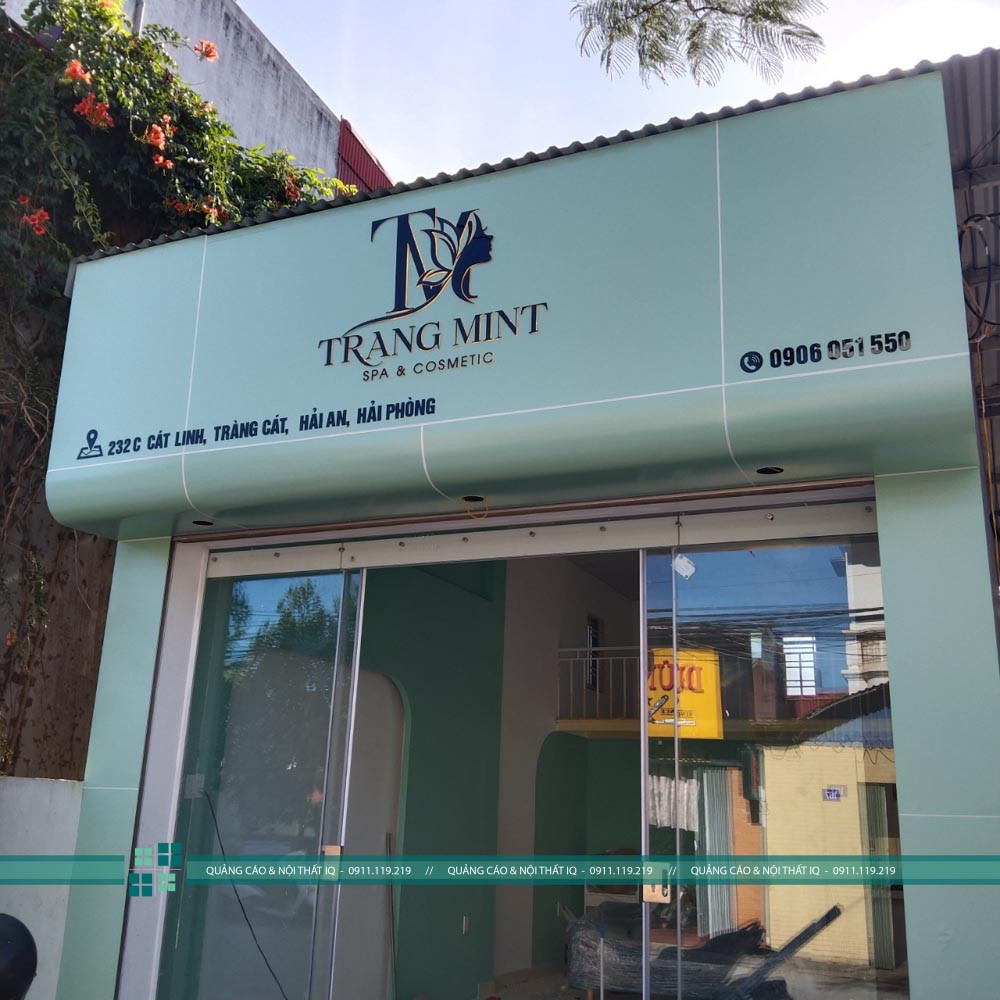 Mẫu biển quảng cáo spa phun xăm và mỹ phẩm Trang Mint