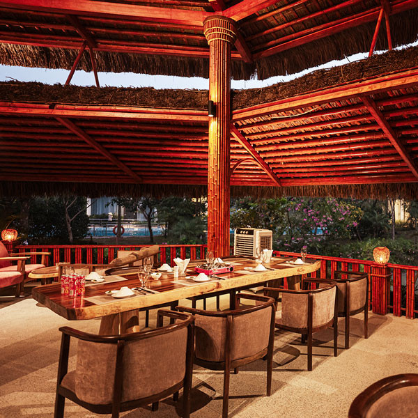 Nhà hàng Vân Trình tại Minawa Kenhga Resort &amp; Spa Ninh Bình