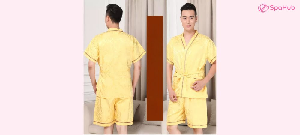 Quần spa màu hồng pastel nhẹ nhàng, chất liệu thoáng mát, mang lại sự dễ chịu cho khách hàng nữ