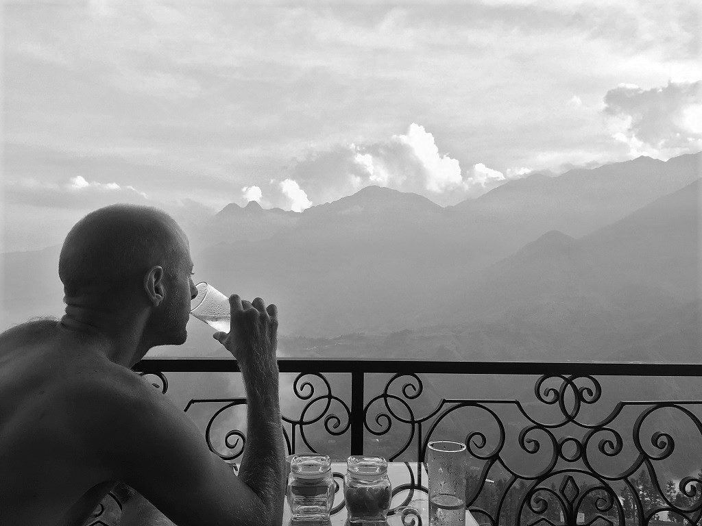 Tầm nhìn tuyệt đẹp từ ban công phòng của Aira Boutique Sapa Hotel &amp; Spa ra thung lũng Sapa